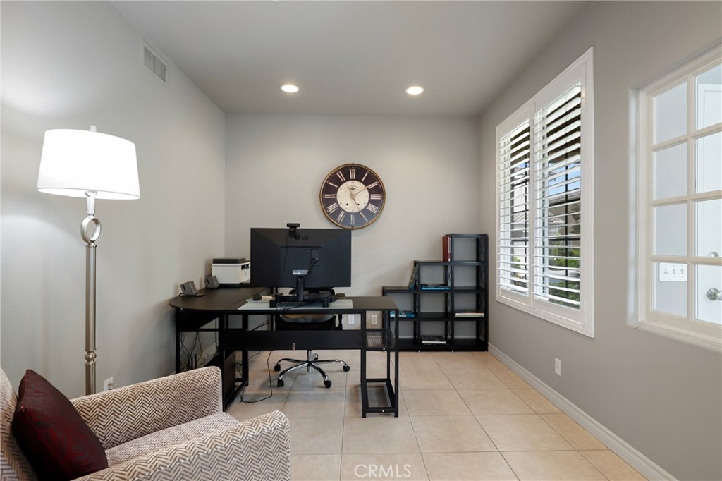 27541 Caesars Place Property Photo 14