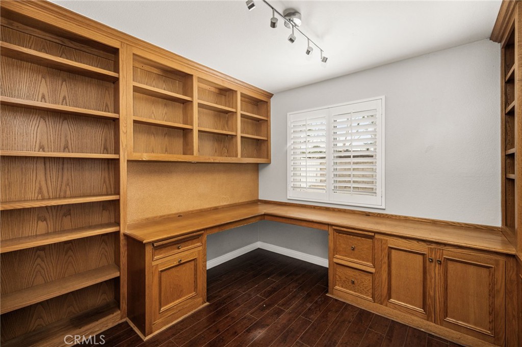 7 Atlanta Property Photo 30