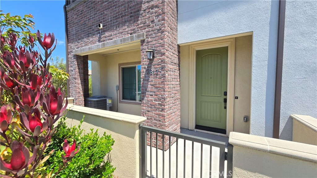 1813 Mesquite Way Property Photo 5