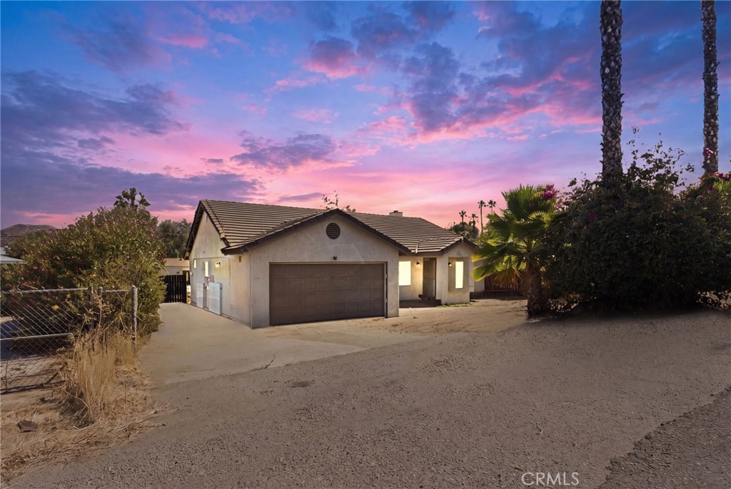 23745 Casa Bonita Ave Property Photo 1