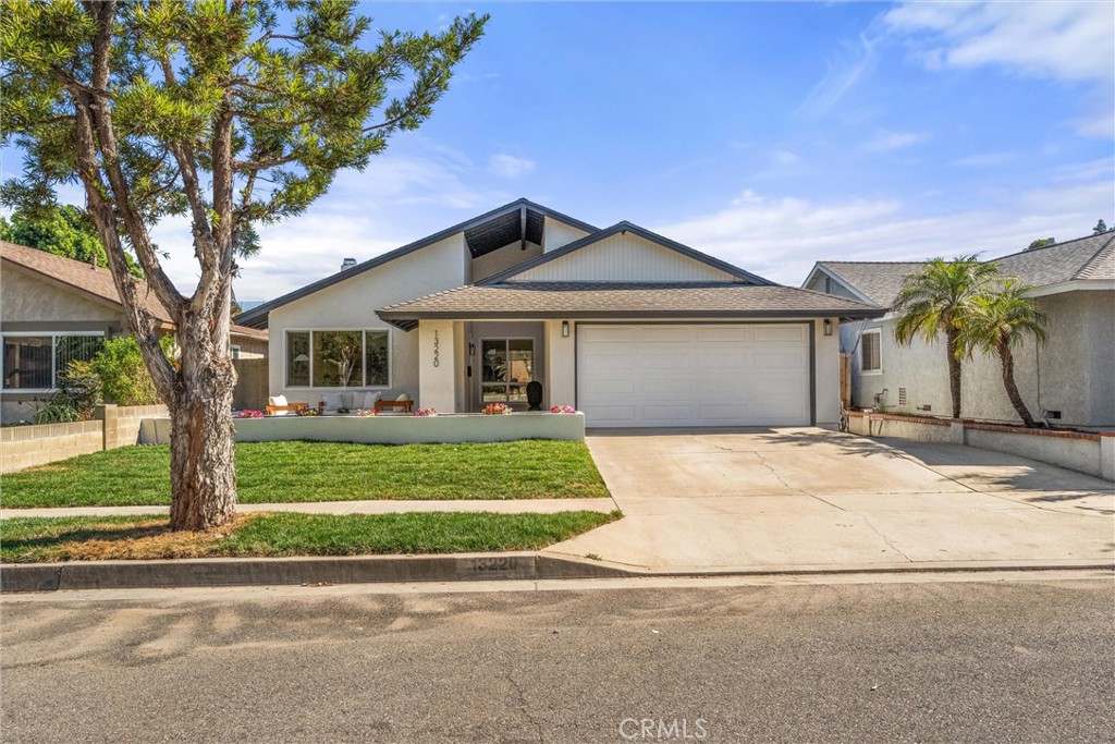 13220 Sutton Property Photo 1