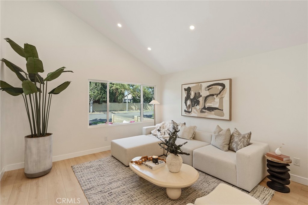 13220 Sutton Property Photo 6