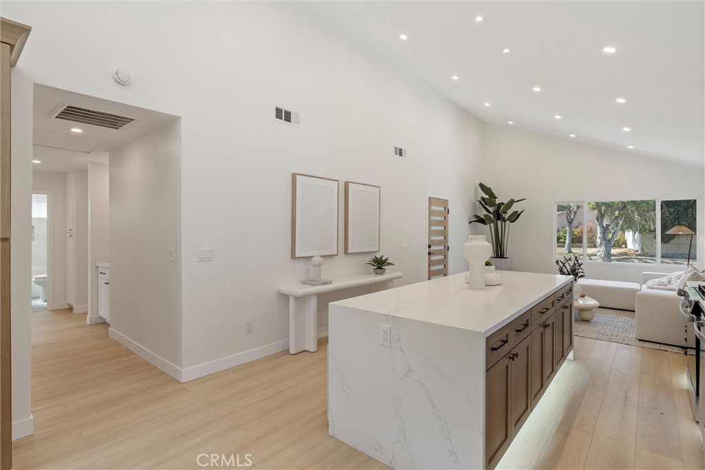 13220 Sutton Property Photo 8