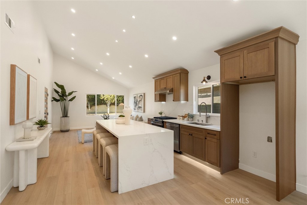 13220 Sutton Property Photo 14