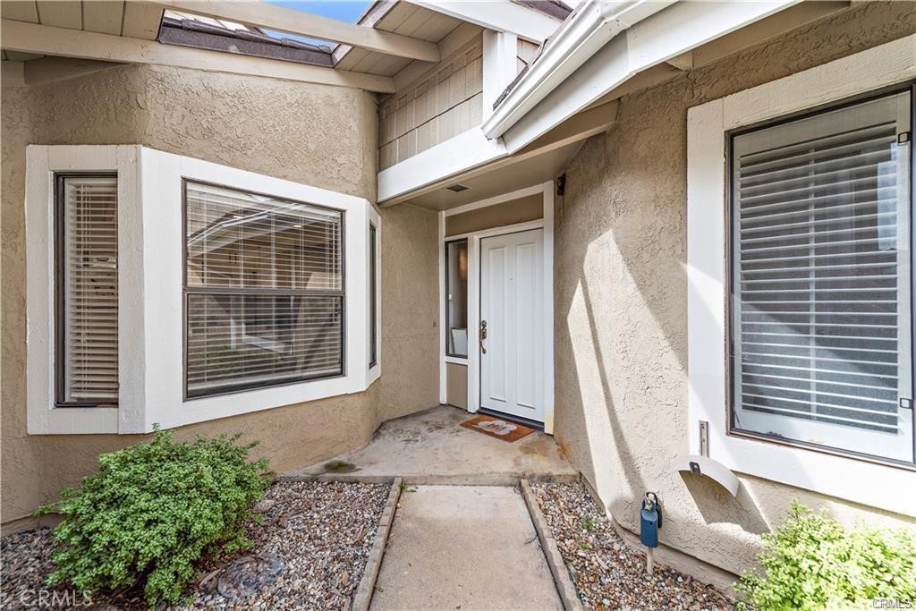 36 Lone Pne 39 Property Photo 1