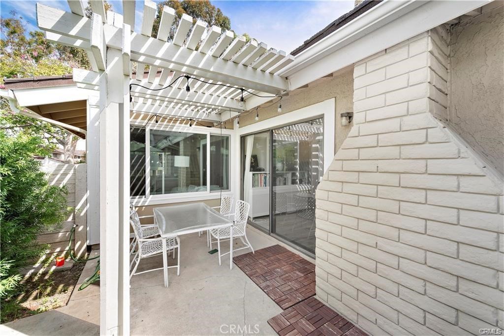 36 Lone Pne 39 Property Photo 18