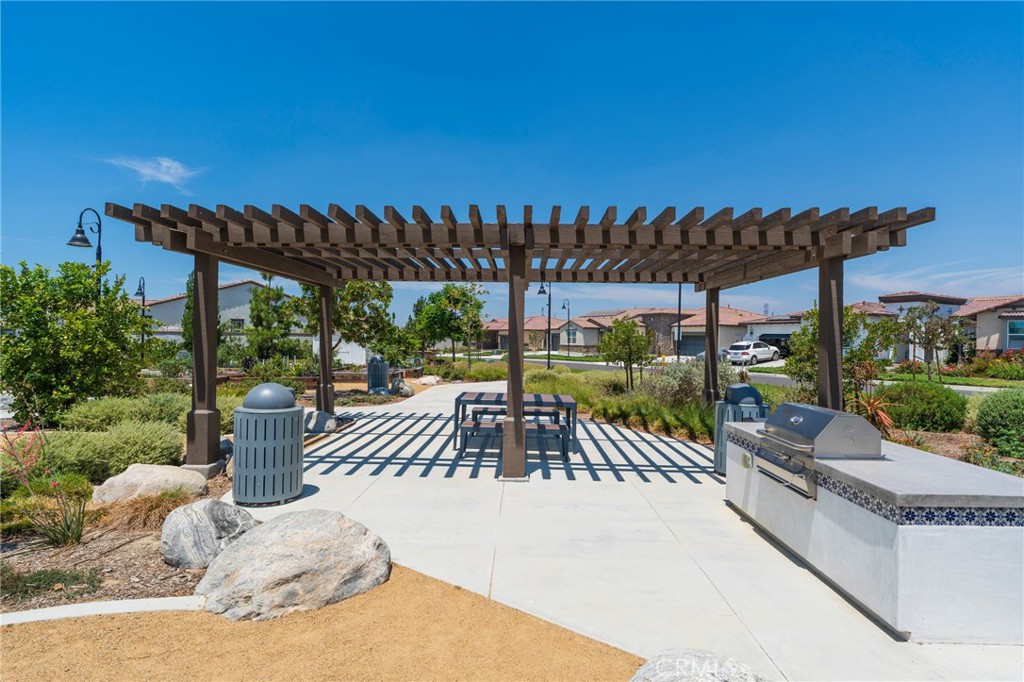4194 E Perdido Privado Property Photo 40