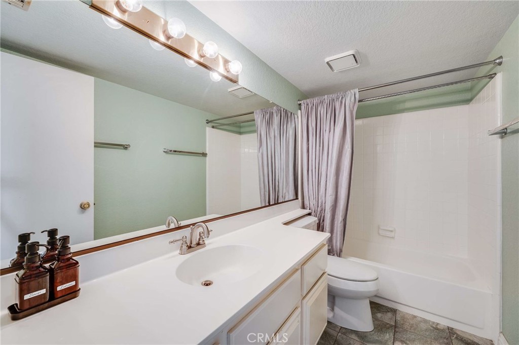 836 Trinity Property Photo 20