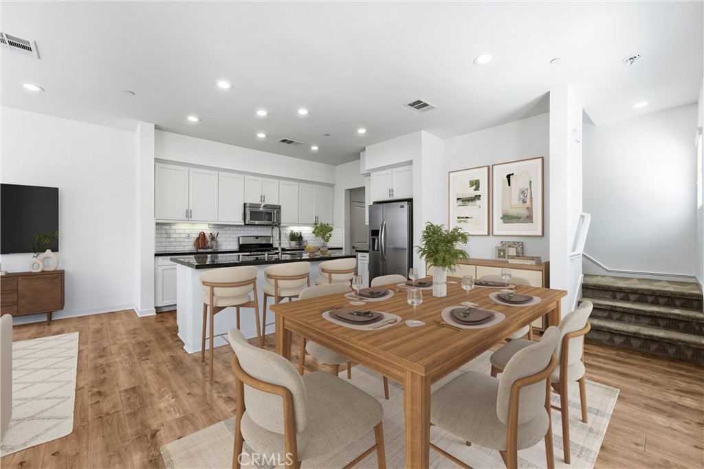 41 Patria Property Photo 3