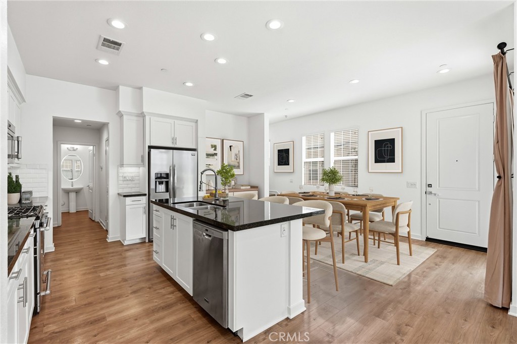 41 Patria Property Photo 5