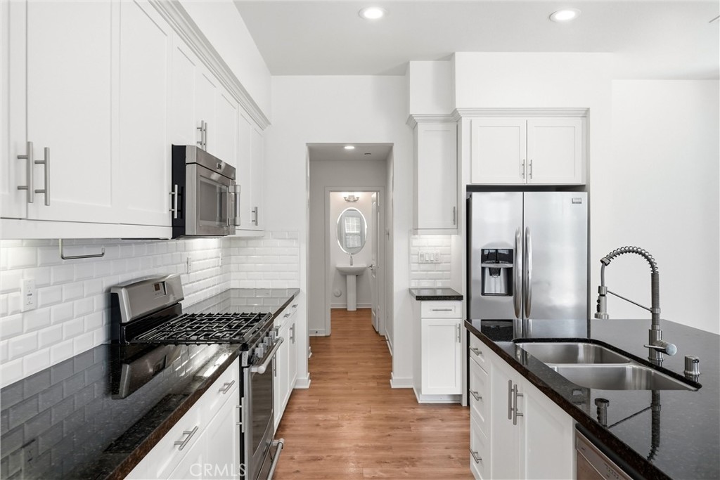 41 Patria Property Photo 8