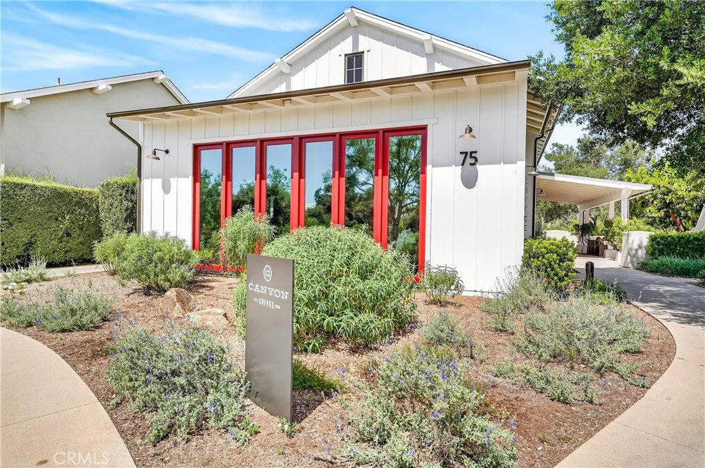 41 Patria Property Photo 31