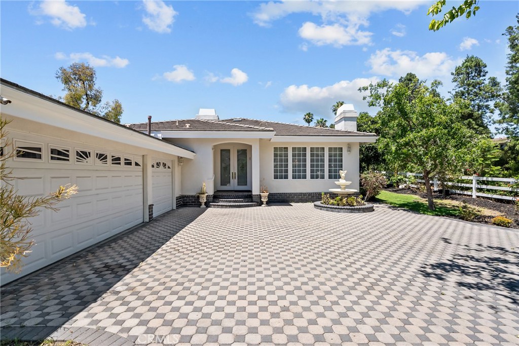28701 Highridge Road Property Photo 8