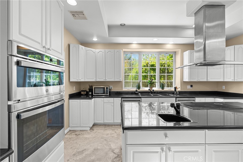 28701 Highridge Road Property Photo 13