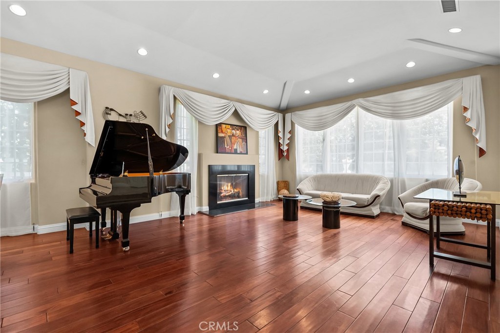 28701 Highridge Road Property Photo 17