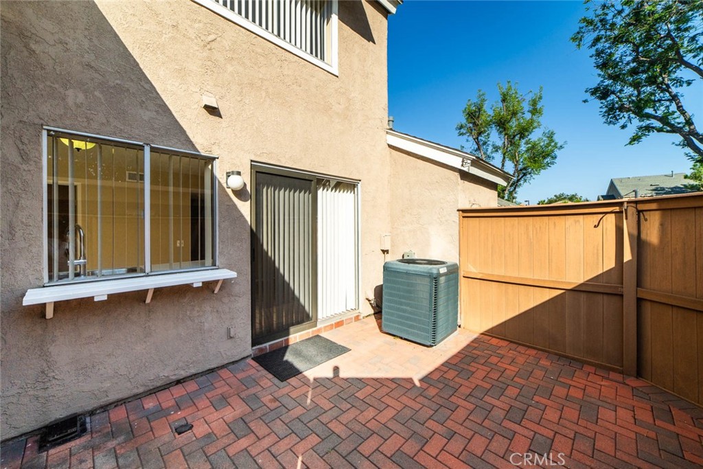 24 Elderglen Property Photo 35