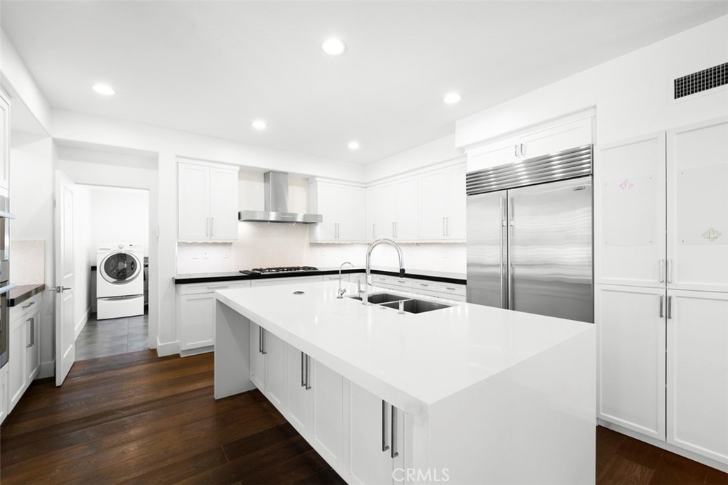 19 Garnet Property Photo 11