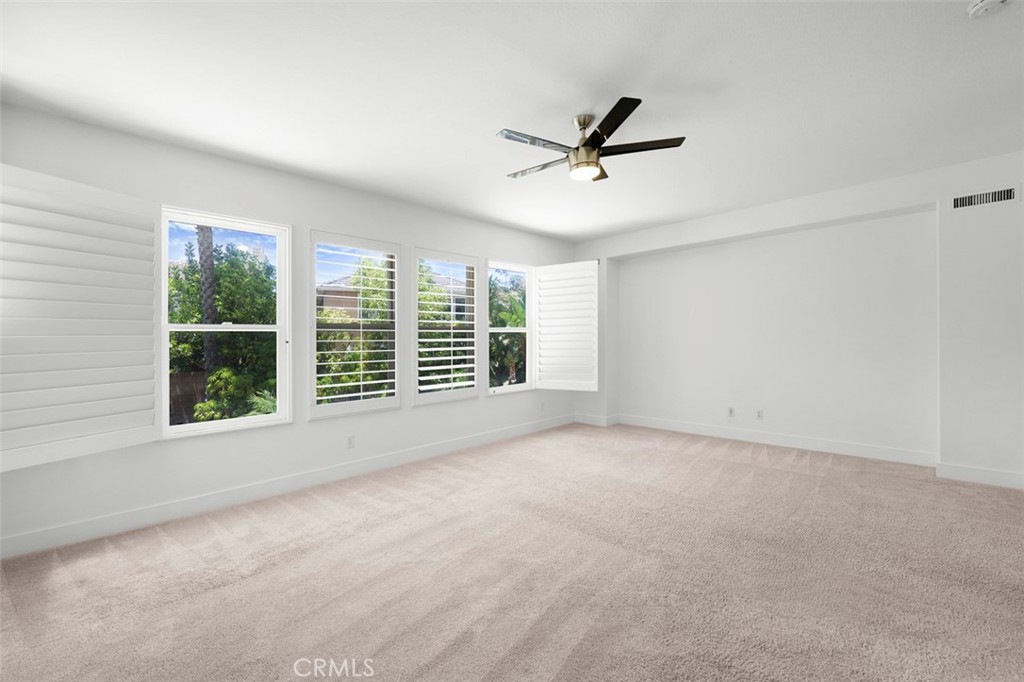 19 Garnet Property Photo 25