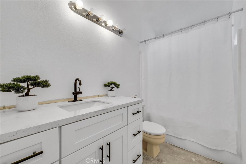 30483 Danube Court Property Photo 16