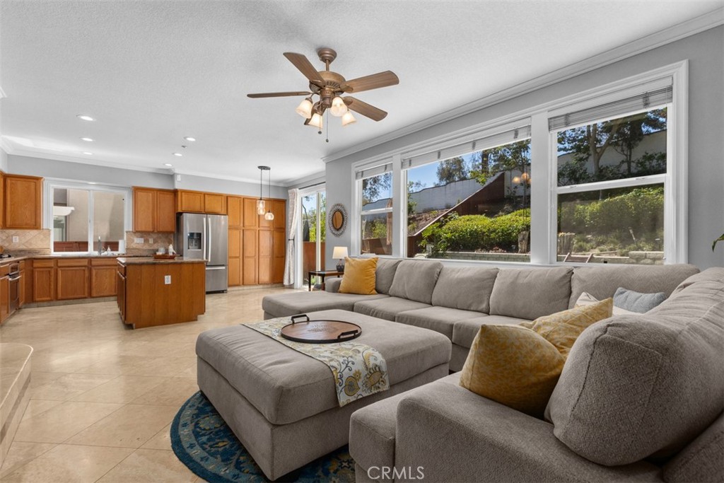 35 Edmonton Way Property Photo 13