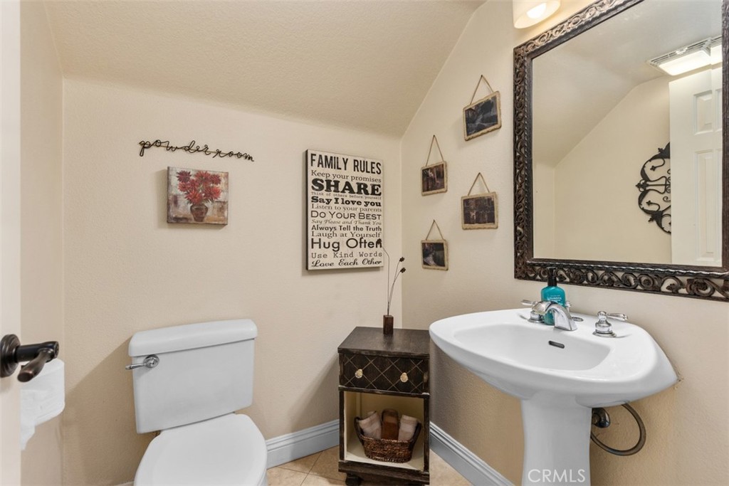 35 Edmonton Way Property Photo 21