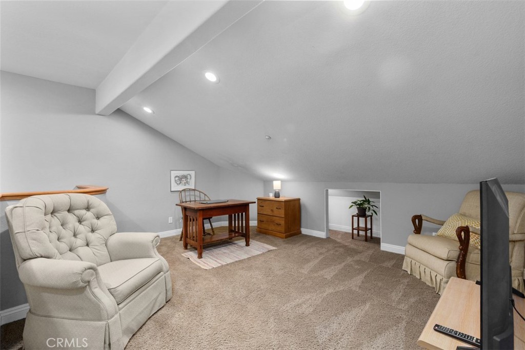 35 Edmonton Way Property Photo 22