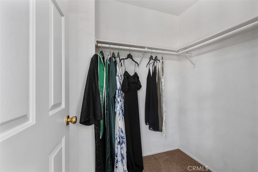 35 Edmonton Way Property Photo 25