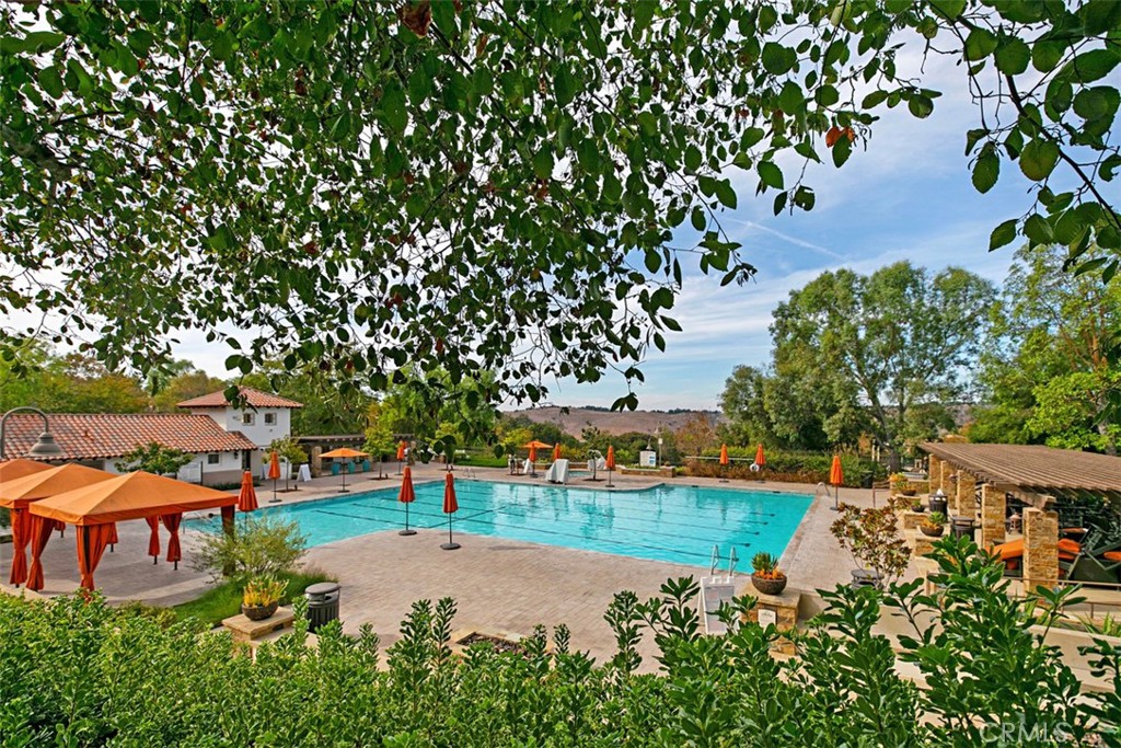 35 Edmonton Way Property Photo 40