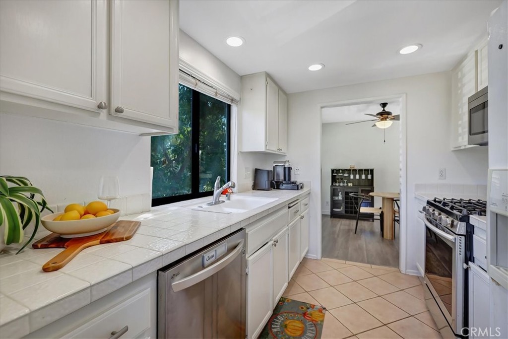 75 Cambria Property Photo 11