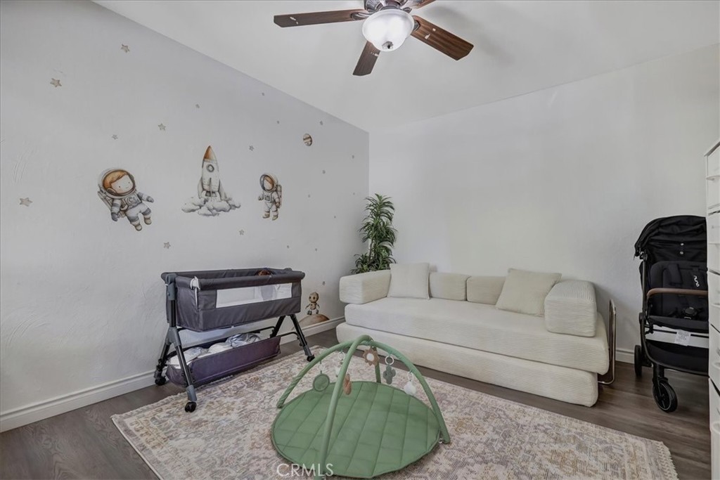 75 Cambria Property Photo 19