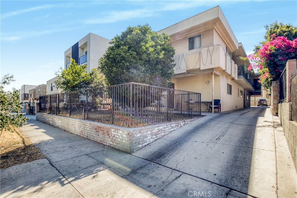 6651 Beck Property Photo 3