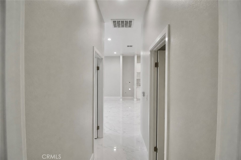 9440 Mcfadden Property Photo 31