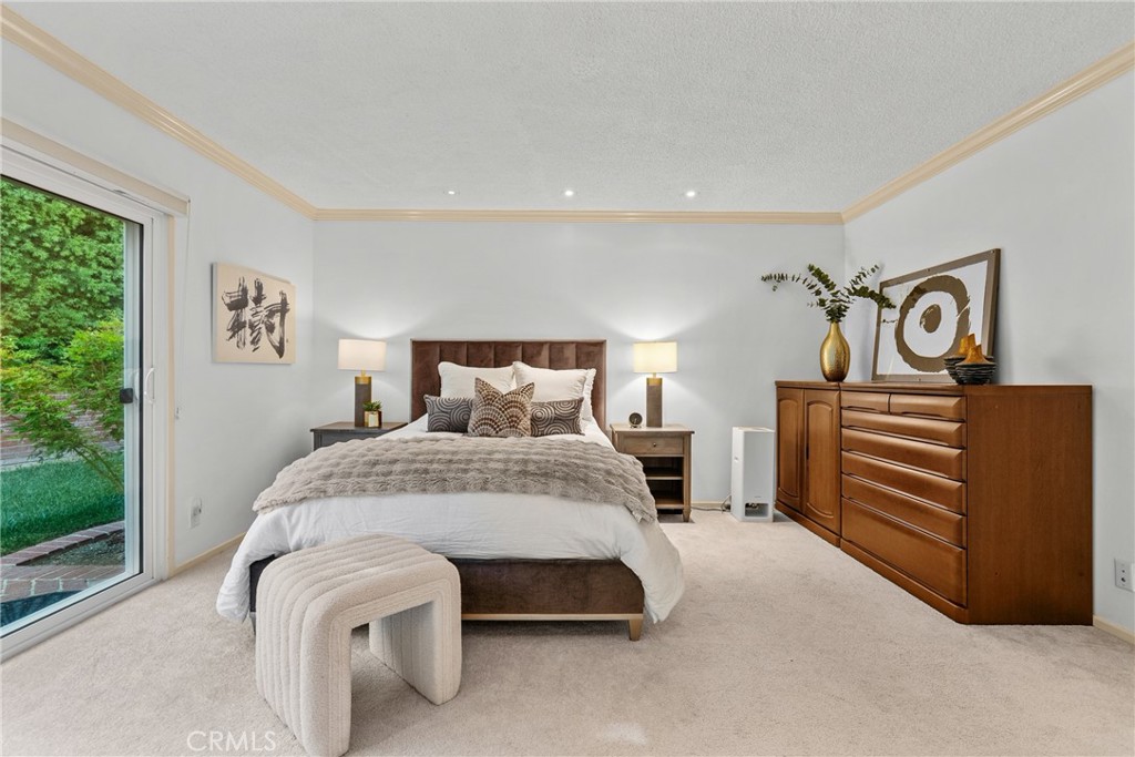 10411 Oso Avenue Property Photo 22
