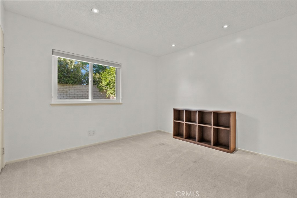10411 Oso Avenue Property Photo 29