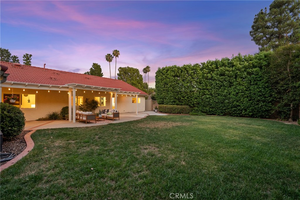 10411 Oso Avenue Property Photo 45