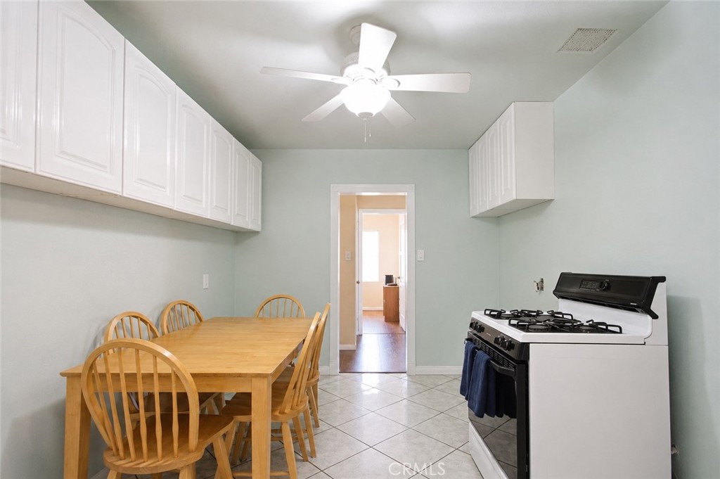 9275 Van Ruiten Property Photo 6