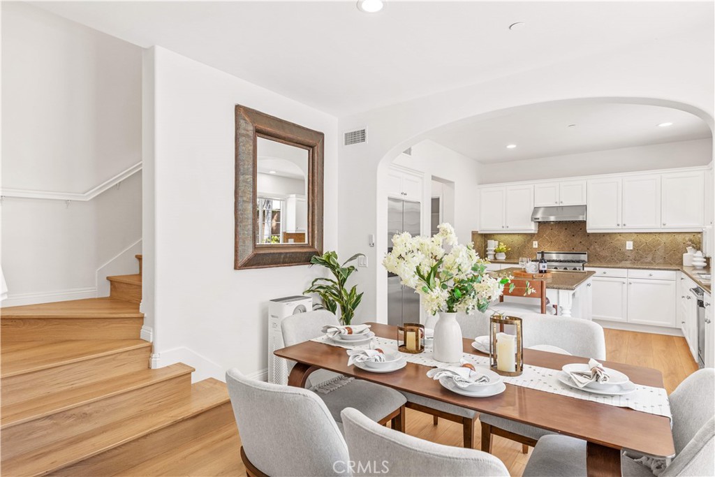 22 Arborside Property Photo 9