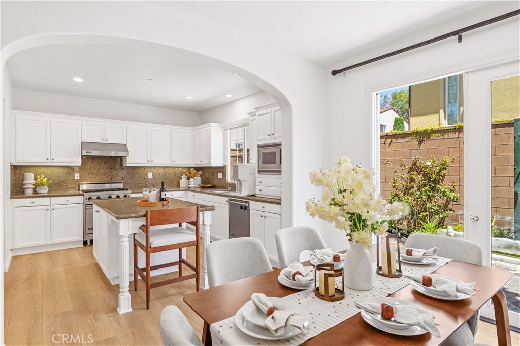 22 Arborside Property Photo 10