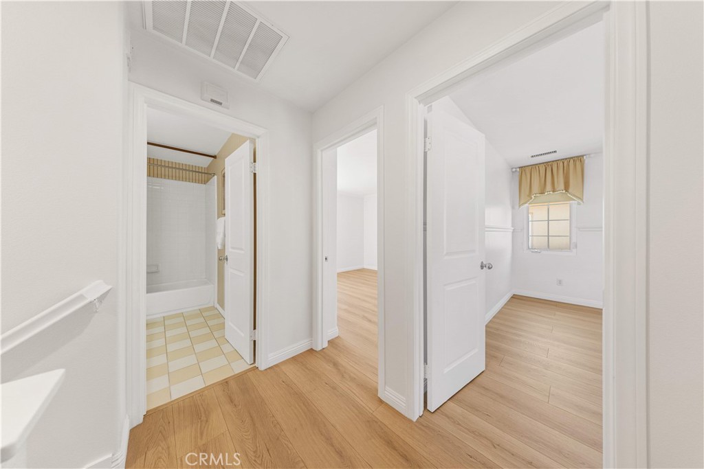 22 Arborside Property Photo 23