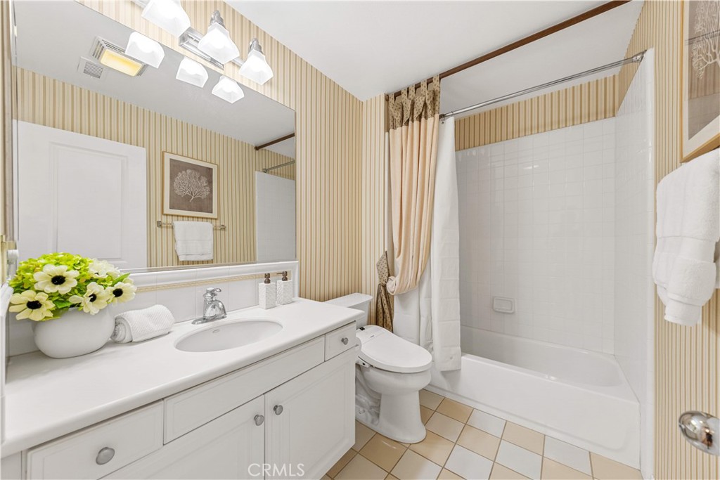 22 Arborside Property Photo 24