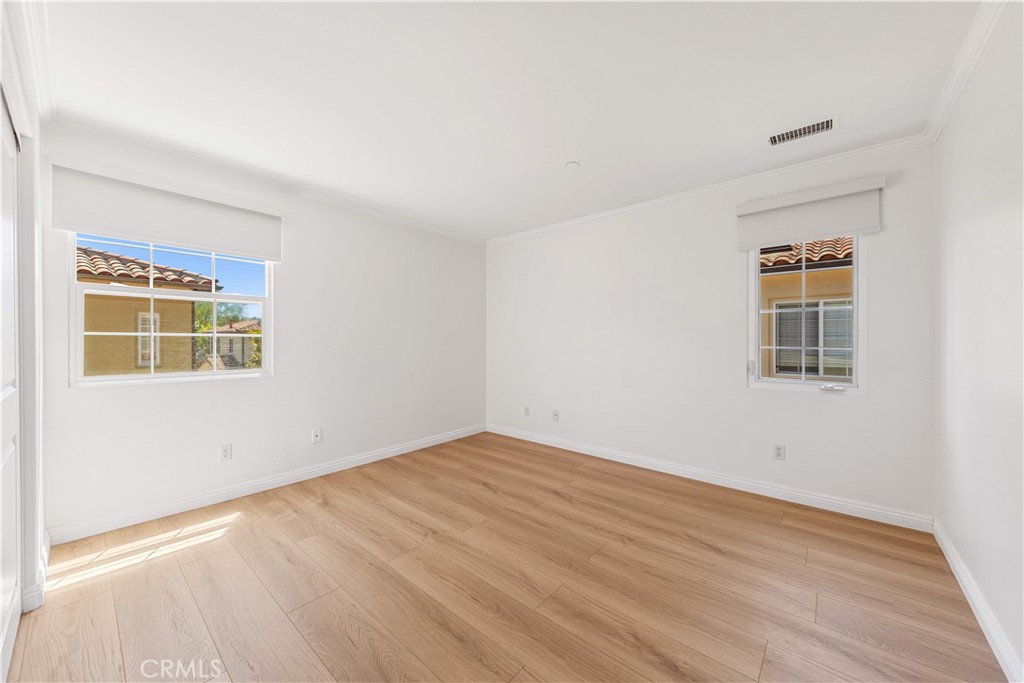 22 Arborside Property Photo 25