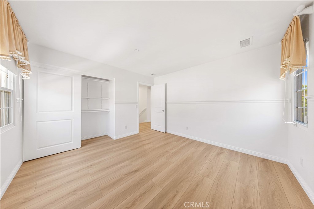 22 Arborside Property Photo 28