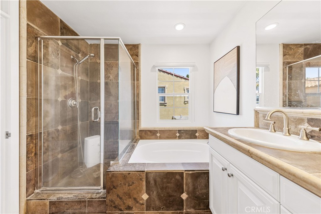 22 Arborside Property Photo 35