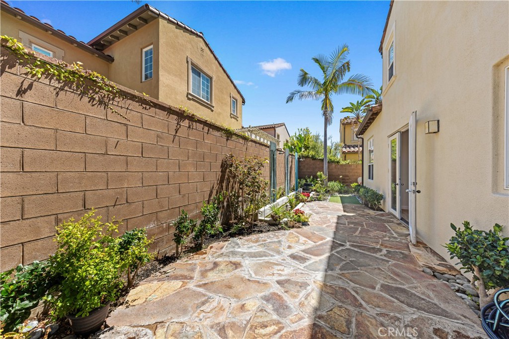 22 Arborside Property Photo 40