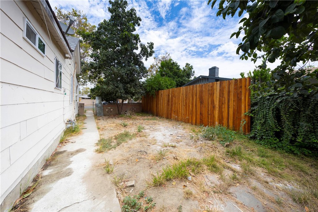 2430 W 6th Street A&b Property Photo 10