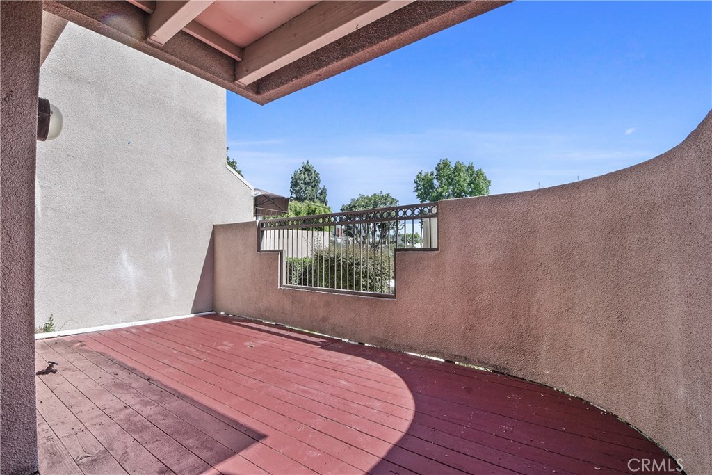 25761 Le Parc 9 Property Photo 13