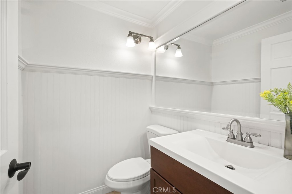 17 Deerwood W Property Photo 16