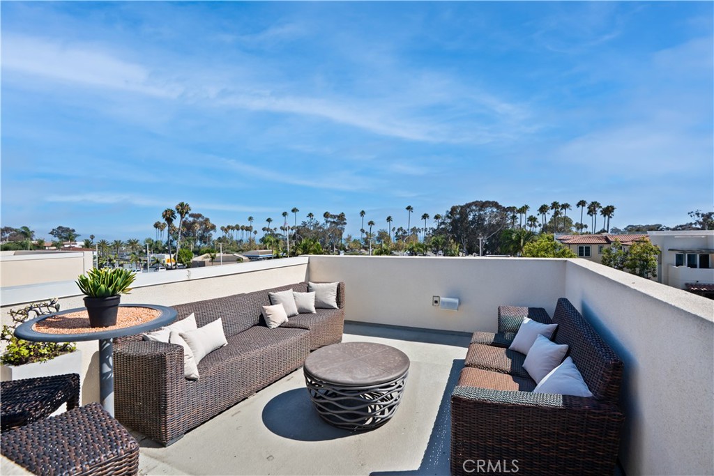 2765 Doheny Property Photo 4