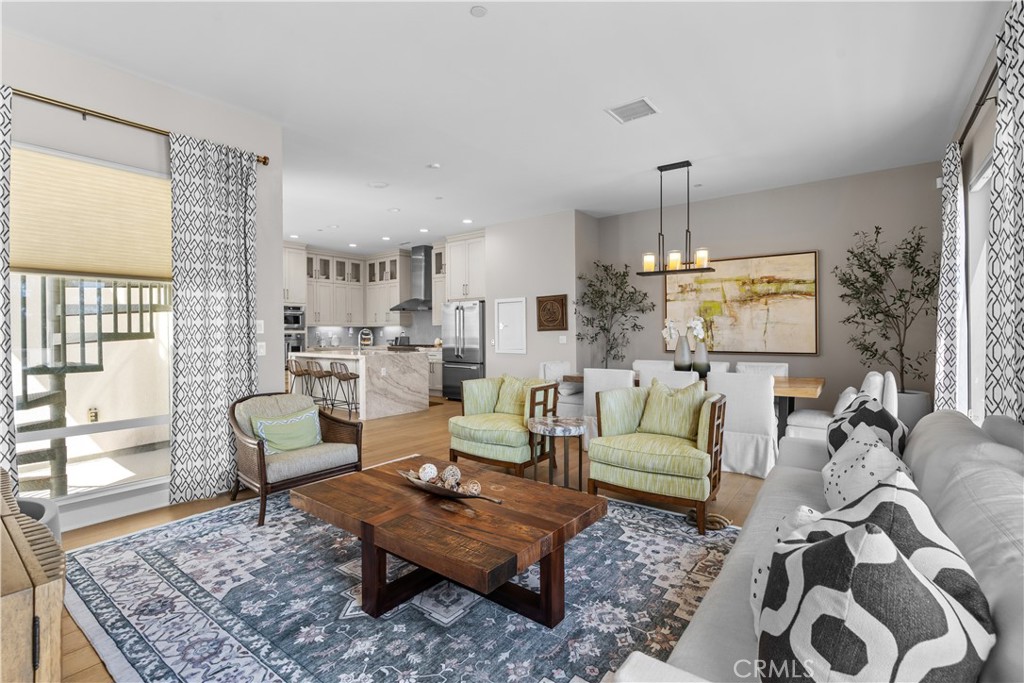 2765 Doheny Property Photo 11