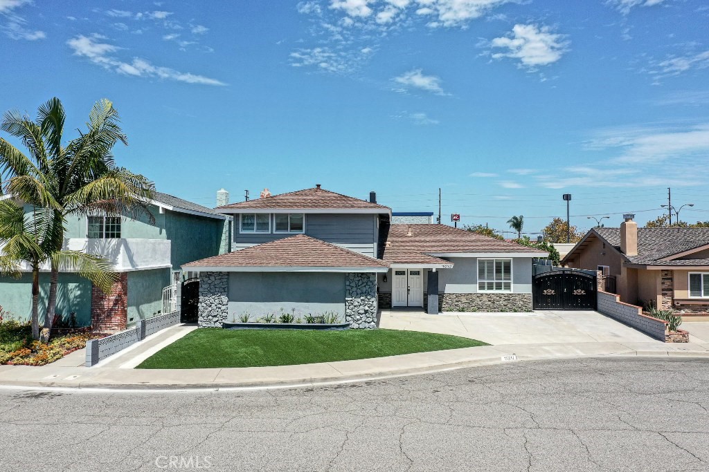 15232 Xavier Circle Property Photo